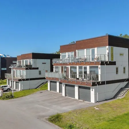 Moderne Med Sjoutsikt Naer Flyplass شقة *