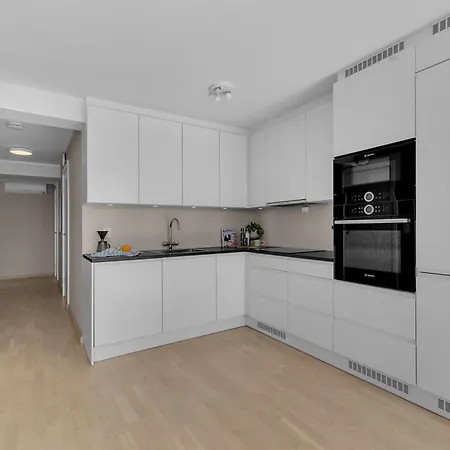 شقة Moderne Med Sjoutsikt Naer Flyplass ترومسو